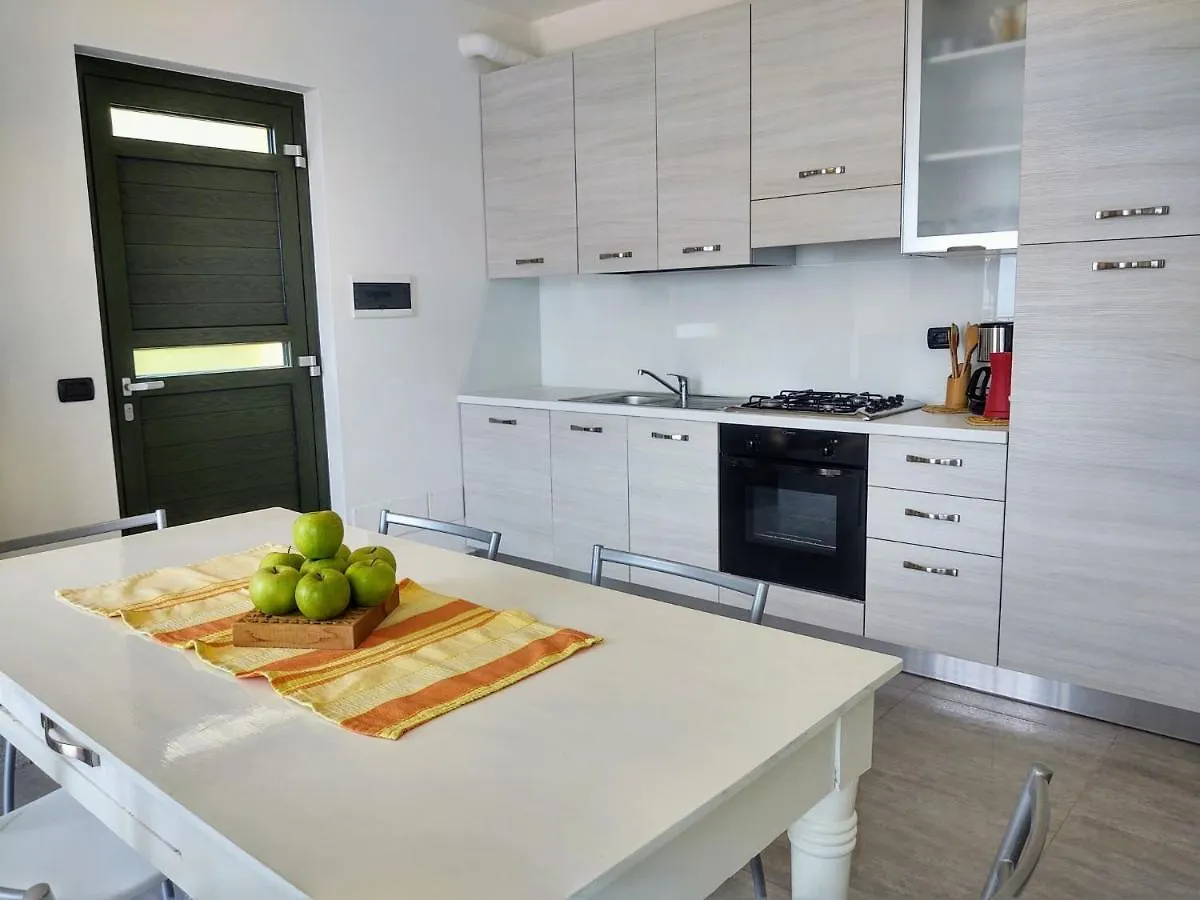 Apartment Alba E Robinia-1 By Interhome جيرا لاريو